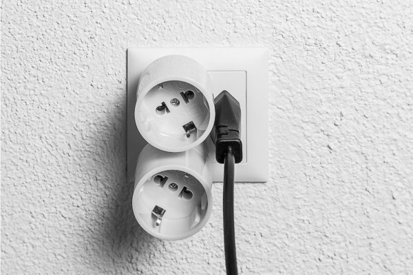 Location Adaptateur électrique CH - € et € - CH à Lausanne – DALC (photo 4)