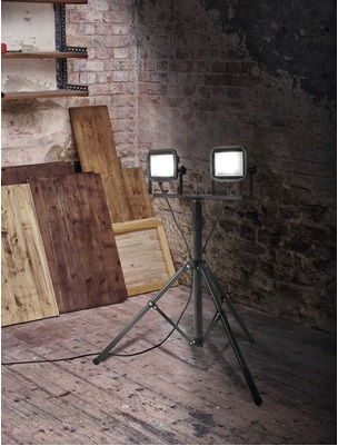 Location LSWT212BG3J-MP Projecteur LED double 2x 1'200 Lm sur trépied IP65 à Lausanne – DALC (photo 5)