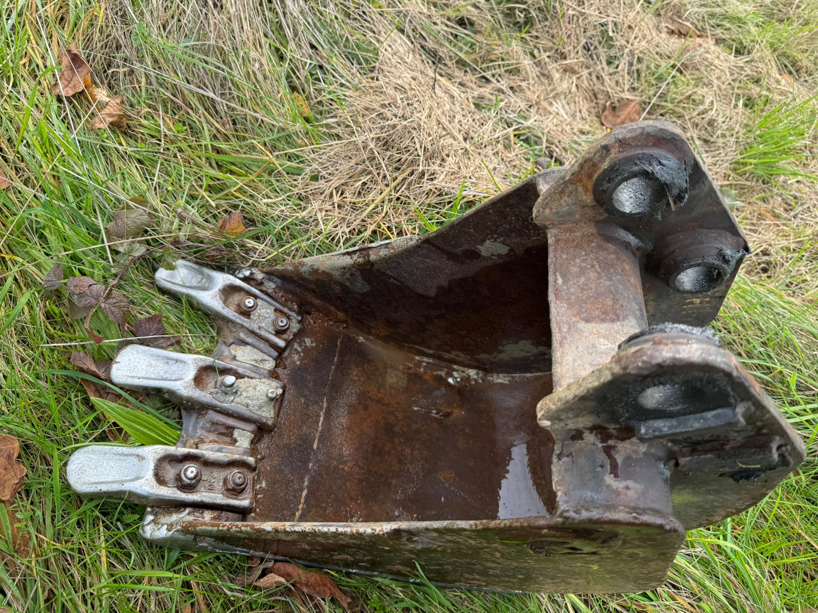 Les bennes fournies avec la mini-pelle